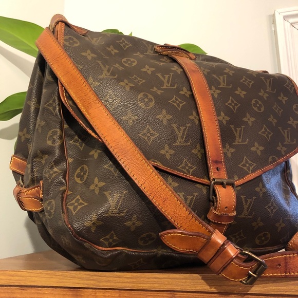 Authentic Louis Vuitton Saumur 35 - Picture 2 of 8